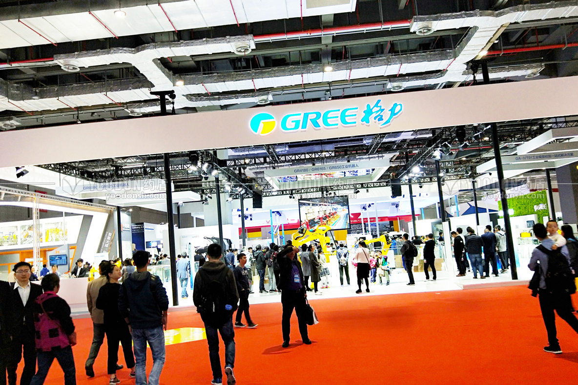 如何將企業(yè)標(biāo)識作為設(shè)計(jì)元素融入到展覽設(shè)計(jì)中